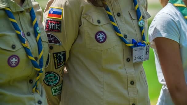 Domzale Eslovenia Julio 2018 Los Scouts Están Pie Una Línea — Vídeo de stock