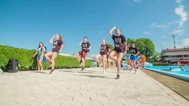 Domzália Szlovénia Június 2015 Ezeknek Fiatal Táncosoknak Arcai Tele Vannak — Stock videók