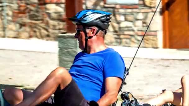 Чоловік Хлопчик Їздять Велосипеді Велосипеді — стокове відео