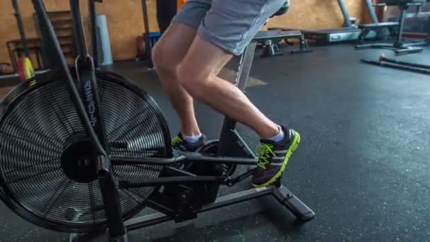 Domzale Slovenien Juli 2018 Unga Killar Tränar Gymmet Gör Lite — Stockvideo