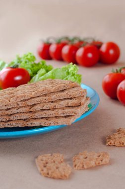 Kiraz domatesli gevrek. 