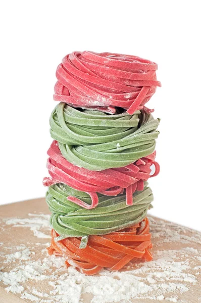 Pyramid of raw pasta with natural vegetable dyes — Foto de Stock