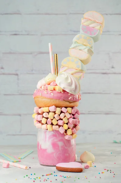 Happy Birthday Party Bakgrund Missfoster Shake Topping Med Munk Marshmallow — Stockfoto