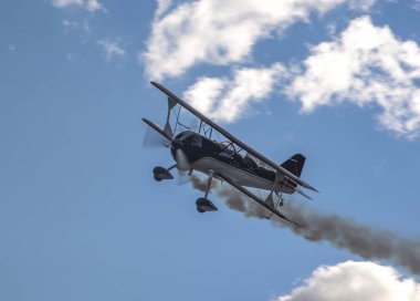 akrobasi uçağı uçuş