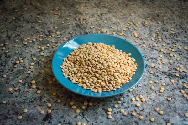 A plate of lentils without cooking — Stock Photo, Image