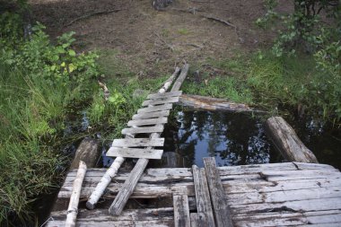 Karelia'da gölde iskele