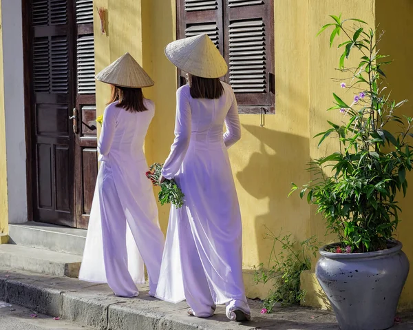 Dai Famoso Traje Tradicional Para Mulher Vietnam — Fotografia de Stock