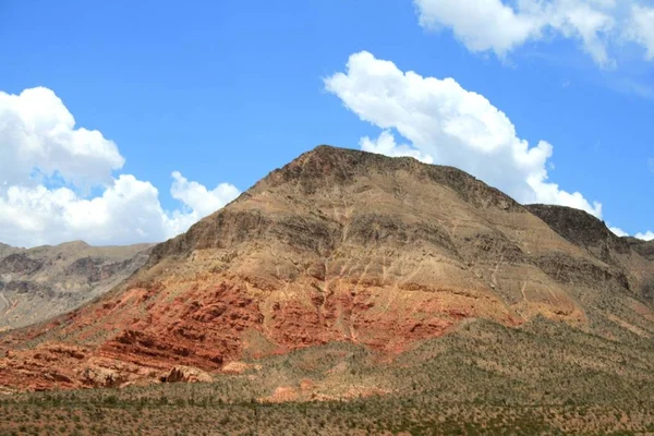 Abd Utah Kırmızı Dağları Arabadan Otobandan Manzara Bahar Güzel Hava — Stok fotoğraf