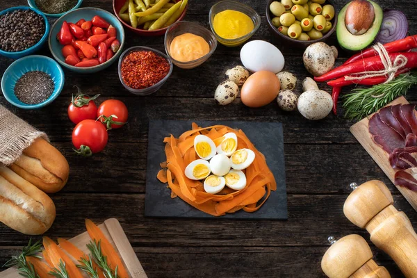 Œufs Frits Œufs Durs Omelette Sur Table Rustique Concept Oeuf — Photo