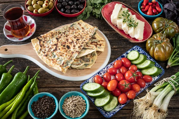 Cuisine Traditionnelle Turque Gozleme Aux Crêpes Turques Fromage Aux Herbes — Photo