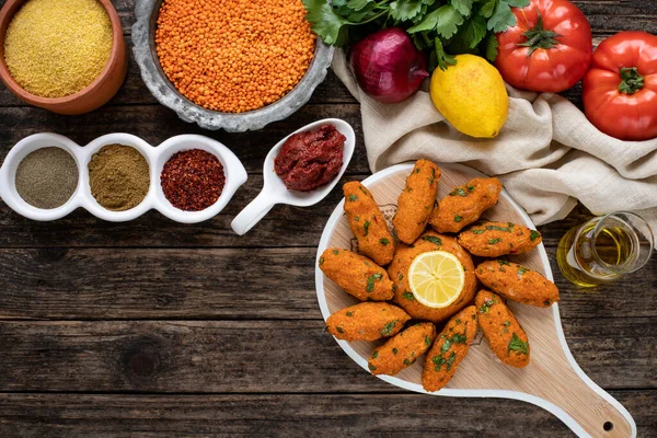 Comida Vegetariana Turca Mercimek Kftesi Empanadas Lentejas Alimentos Locales Tradicionales —  Fotos de Stock