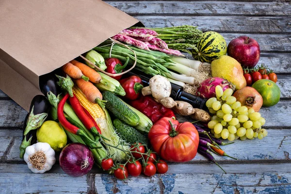 Verduras Frescas Bolsa Papel Concepto Compras Con Vista Superior — Foto de Stock