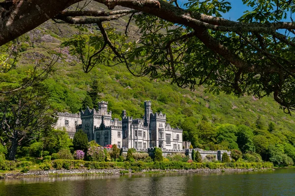 Irlanda Connemara Abbazia Kylemore Edificata Stile Neogotico Nel Xix Secolo — Stock Photo, Image