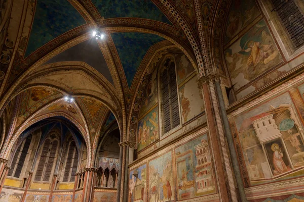 Assisi, Umbria, Perugia, la Basilica di San Francesco. Vista