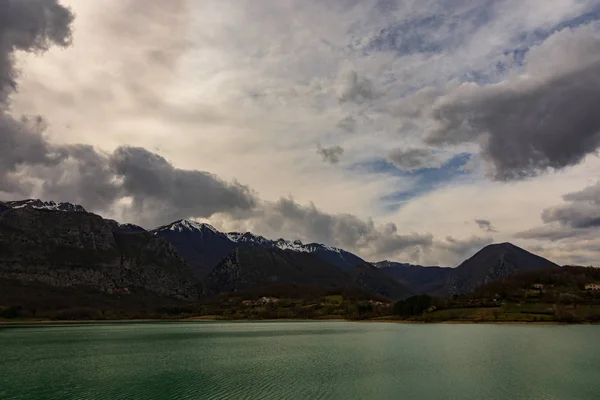 Castel San Vincenzo Isernia Molise Lago — Stockfoto