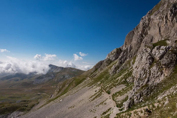 Abruzzo, Gran Sasso d 'Italia. Il massiccio montuoso pi alto dell 'Appennino continentale, situation ato nell' Appennino centrale, interamente in Abruzzo. Yükseklik: 2.912 metre