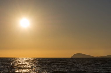 Marina di Minturno, Lazio, Gaeta. Spettacolare tramonto sul promontorio di Gaeta.