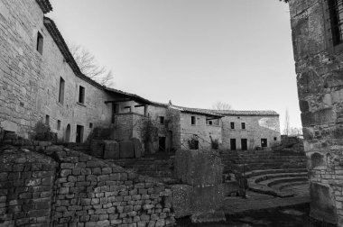 Sepino. Saepinum, Campobasso ilinin Molise bölgesinde yer alan ve Matese ovasının eteklerindeki ovada yer alan bir Roma arkeoloji alanıdır..