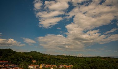 Teano, Campania Felix, İtalya. Güney İtalya 'nın en güzel yerlerinden birinin muhteşem manzarası. Adı da antik Romalılar olan Campania Felix..