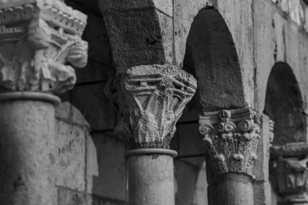 Isernia Molise Den Fontana Fraterna Elegant Offentlig Fontän Liksom Symbol — Stockfoto