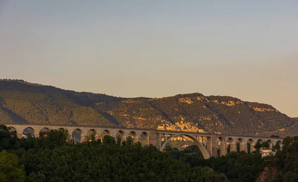 Isernia Molise Italien Eisenbahnbrücke Santo Spirito Aussicht — Stockfoto