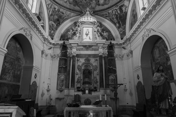 Colli Volturno Isernia Molise Iglesia Leonardo Wiew — Foto de Stock