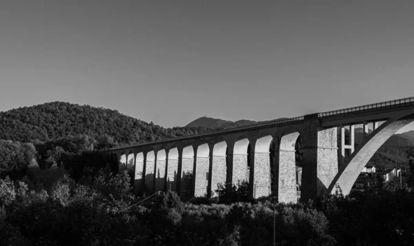 Isernia Molise Italia Puente Ferroviario Santo Spirito Vista Panorámica — Foto de Stock