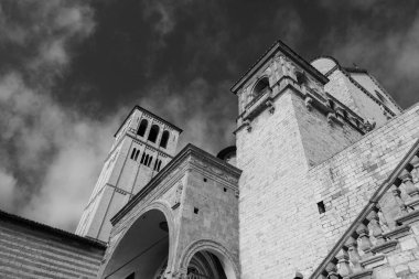 Assisi, Umbria, Perugia, San Francesco Bazilikası. Yukarı Kilise 'ye. Görünüm