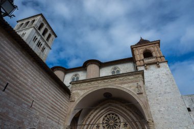 Assisi, Umbria, Perugia, San Francesco Bazilikası. Yukarı Kilise 'ye. Görünüm