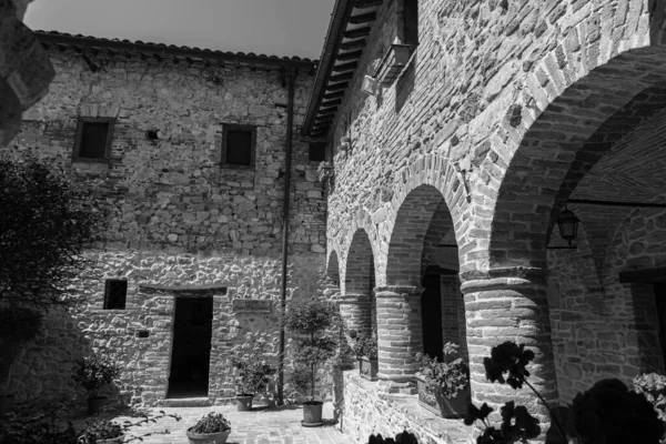 Rotella Ascoli Piceno Marche 圣弗朗西斯科的隐居地 — 图库照片