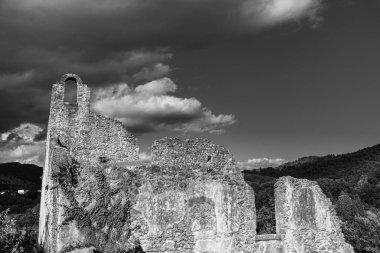 Isernia, Molise, S. Spirito Göksel Manastırı 'nın kalıntıları. Görünüm.