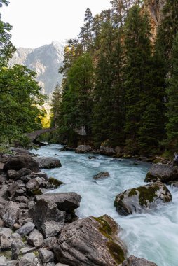 Pr-Saint-Didier (Aosta). Verney 'li Dora Nehri. Pr-Saint-Didier Orridosu.