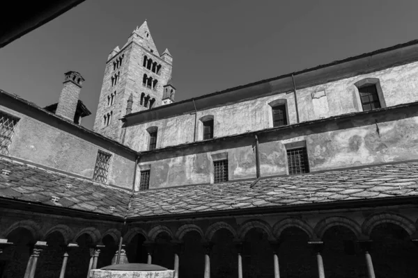 Аоста Італія Collegiate Church Santissimi Pietro Orso — стокове фото