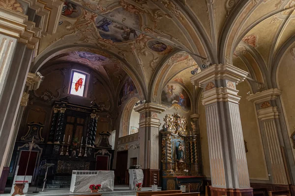 Borgmästaren Alpin Stad Nordvästra Italien Vid Foten Mont Blanc Kyrkan — Stockfoto