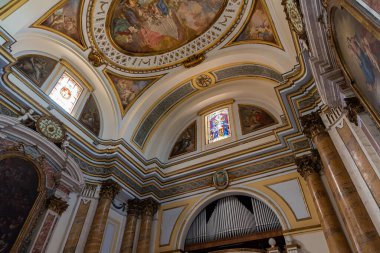 Lanciano (Chieti). Madonna del Ponte Katedrali