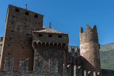 Valle d 'Aosta. Fenis 'in ortaçağ kalesi.