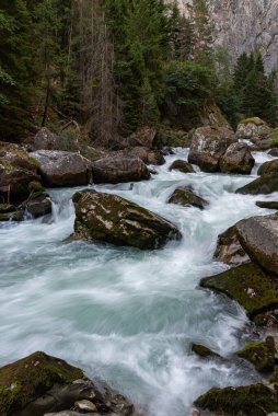 Pr-Saint-Didier (Aosta). Verney 'li Dora Nehri. Pr-Saint-Didier Orridosu.