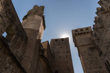 Valle d 'Aosta. Fenis 'in ortaçağ kalesi.