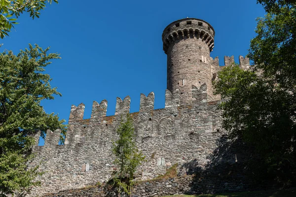 Valle d 'Aosta. Fenis 'in ortaçağ kalesi.