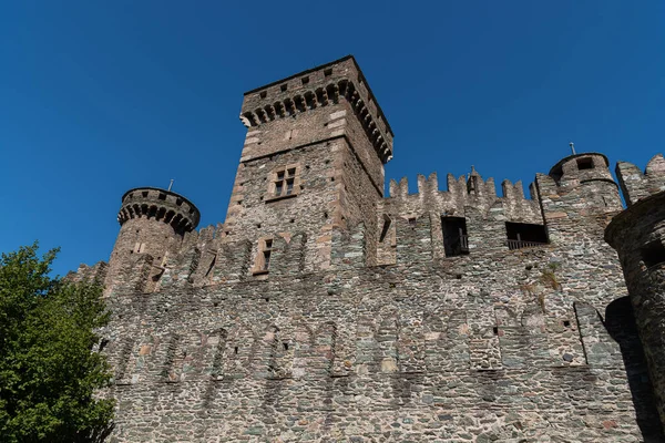 Valle d 'Aosta. Fenis 'in ortaçağ kalesi.