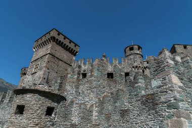 Valle d 'Aosta. Fenis 'in ortaçağ kalesi.
