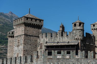 Valle d 'Aosta. Fenis 'in ortaçağ kalesi.