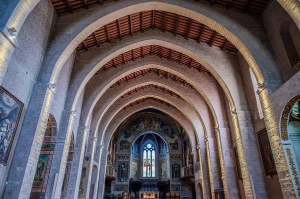 Saint Mariano Katedrali ve Giacomo, Gubbio Piskoposluğu 'nun ana kilisesidir. Numidia 'daki Lambaesi şehitleri Mariano ve Giacomo' ya ithaf edilmiştir..