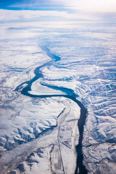 River, snow and mountains — Stock Photo, Image