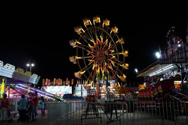 Yeni yılın gece manzarası.