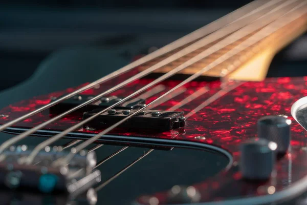 Close-up of a black electric bass — Stock Photo, Image