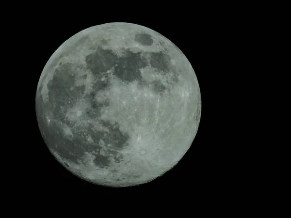 Luna llena en el cielo estrellado nocturno —  Fotos de Stock