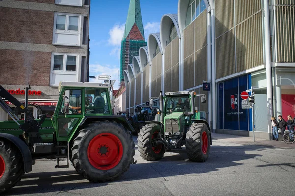 Veel Boeren Rijden Door Luebeck Met Hun Tractoren Als Teken — Stockfoto