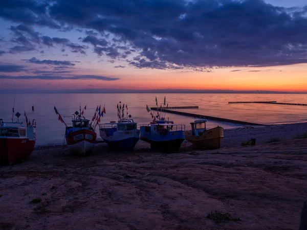 Bateaux Pêche Sur Plage Mer Baltique Sous Peu Avant Lever — Photo