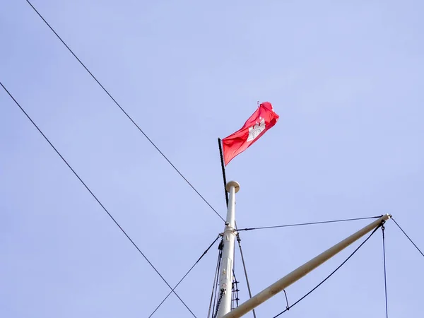 Slutet Segel Mast Den Röda Flaggan Hamburg — Stockfoto